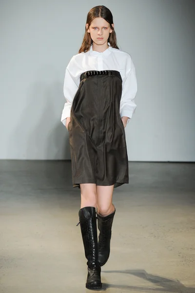 Look 11